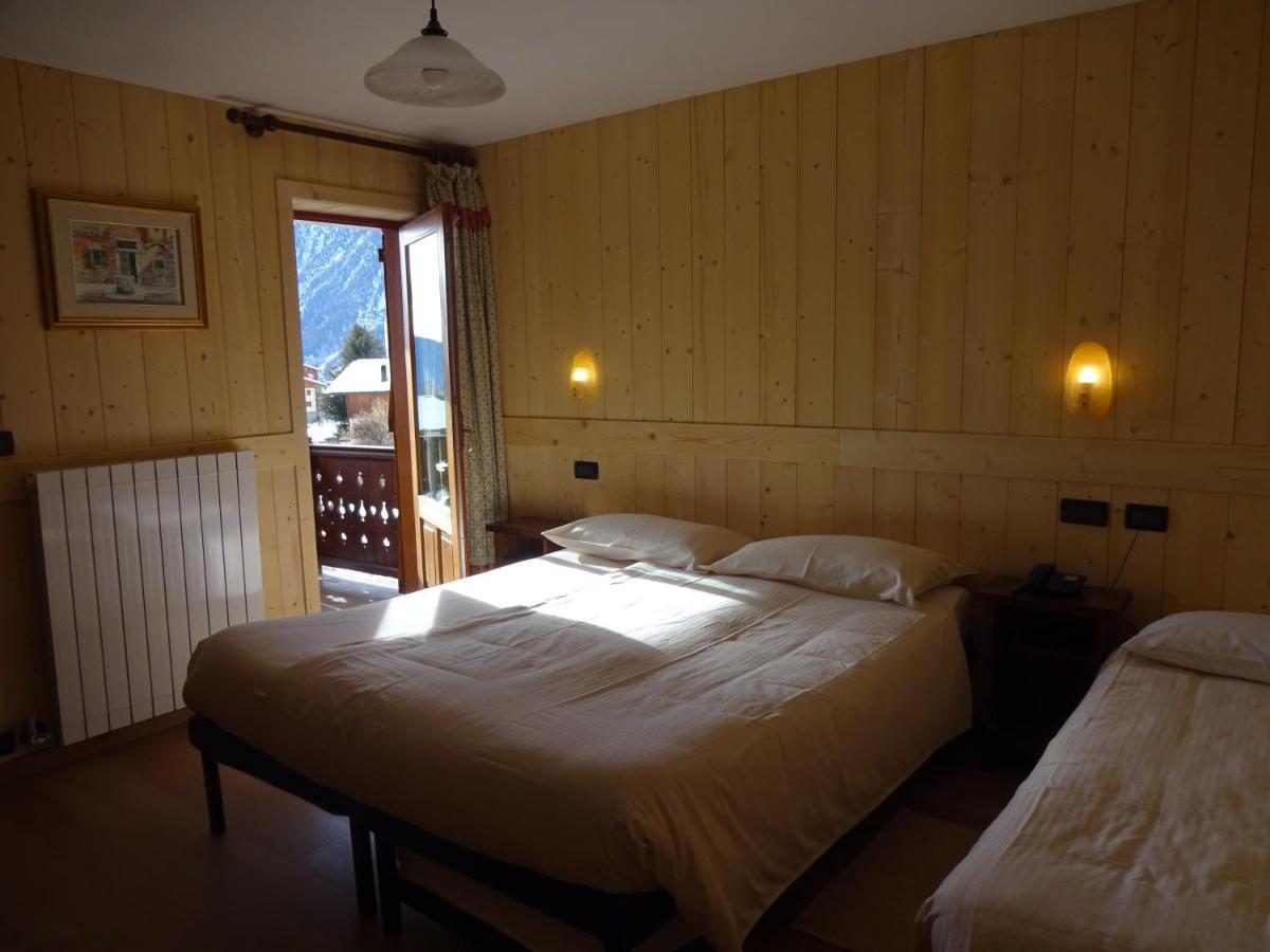 Hotel Santa San Champoluc Exterior foto
