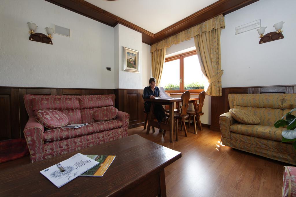 Hotel Santa San Champoluc Exterior foto