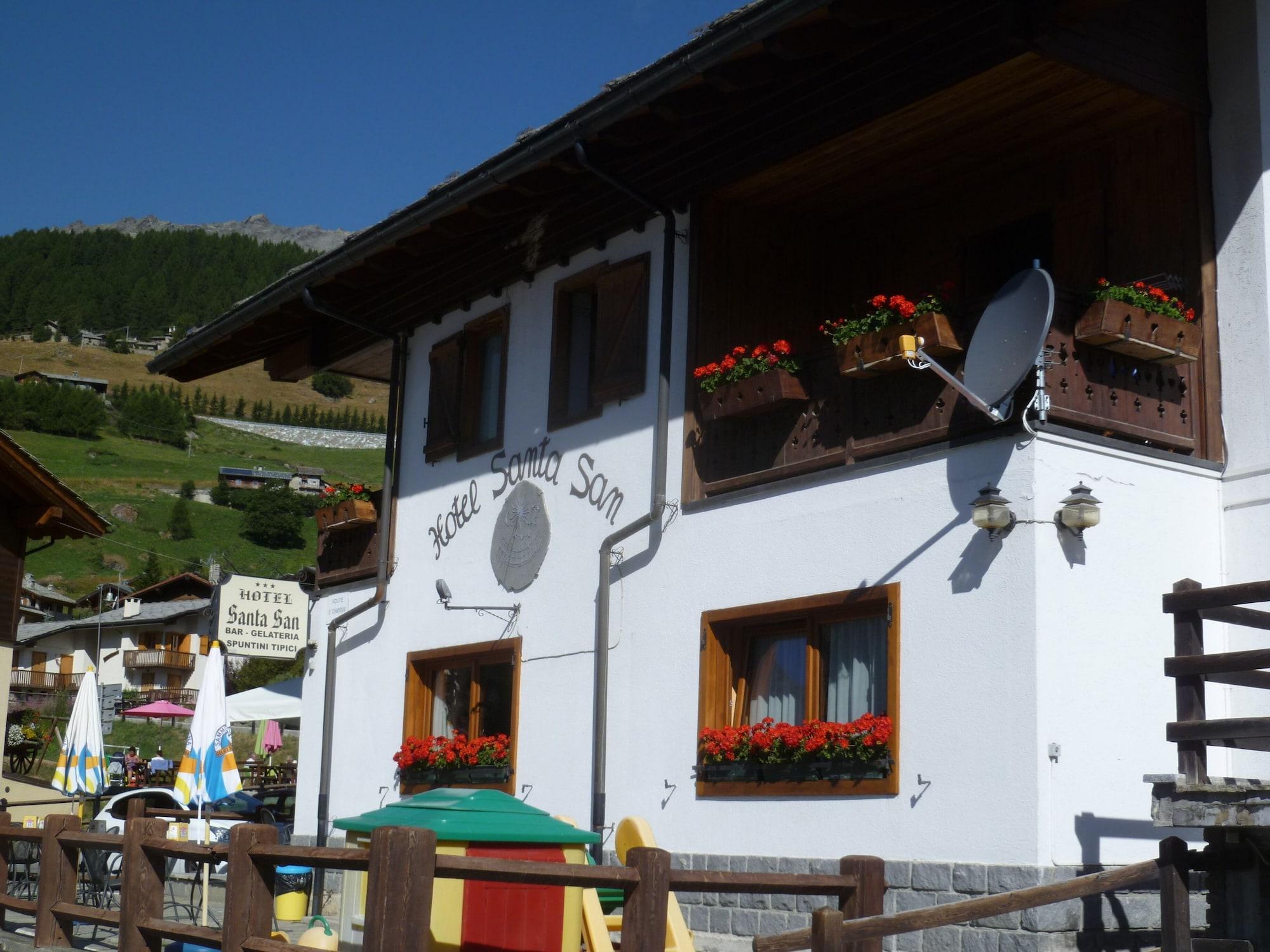 Hotel Santa San Champoluc Exterior foto