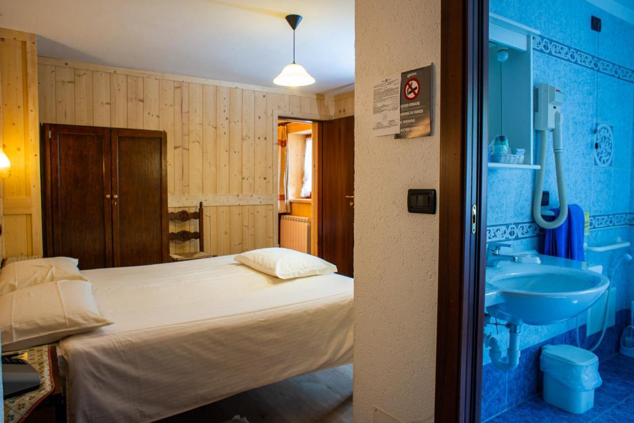 Hotel Santa San Champoluc Exterior foto