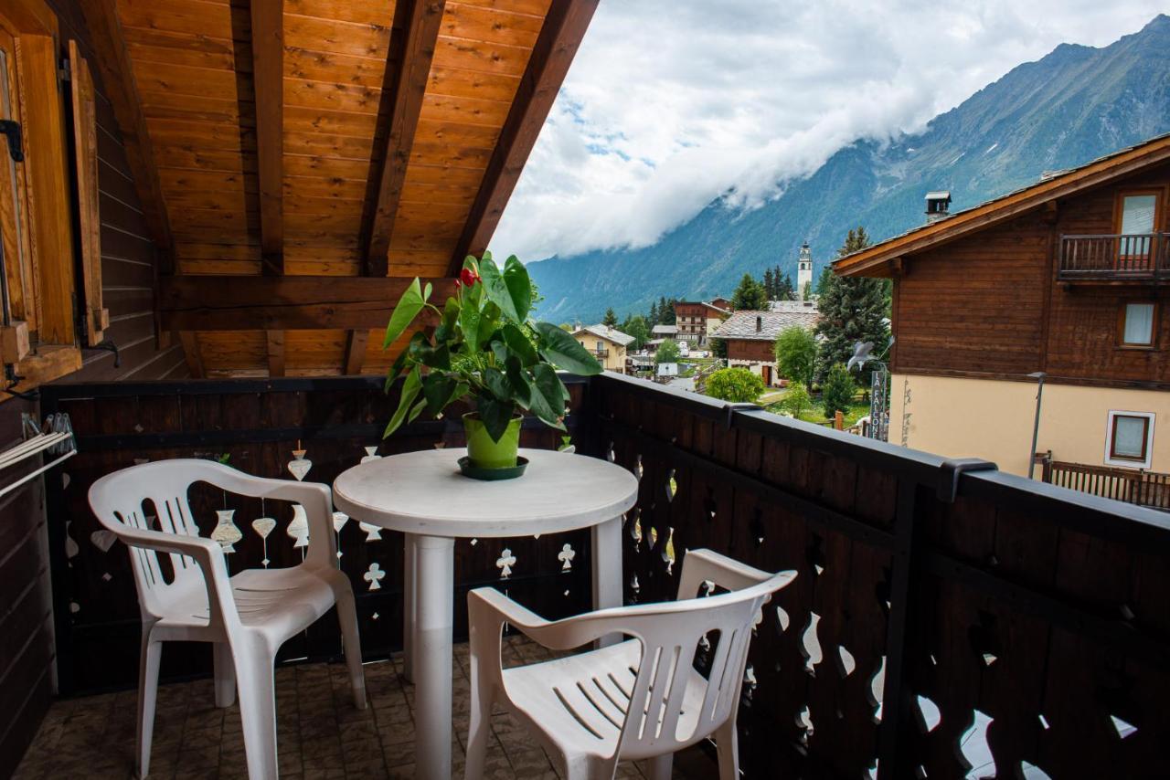 Hotel Santa San Champoluc Exterior foto