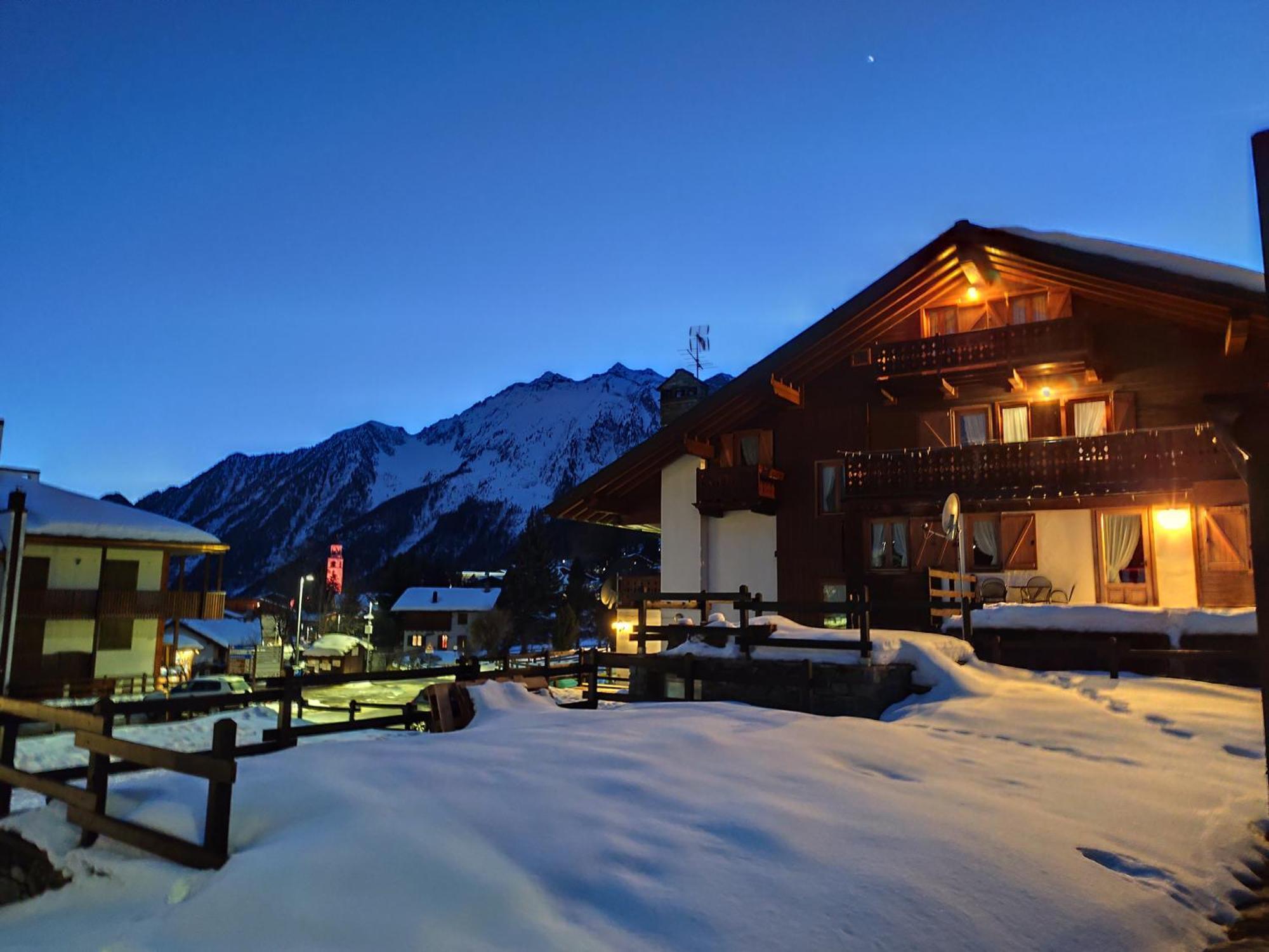 Hotel Santa San Champoluc Exterior foto